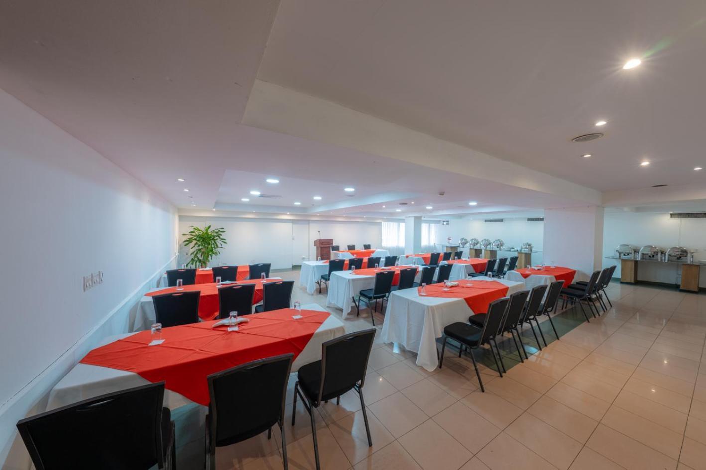 Hotel Faranda Express Soloy And Casino, A Member Of Radisson Individuals Panama City Eksteriør billede